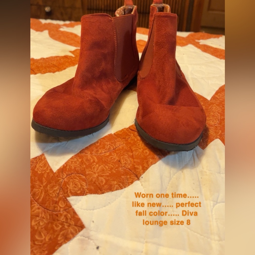 Diva Lounge Booties